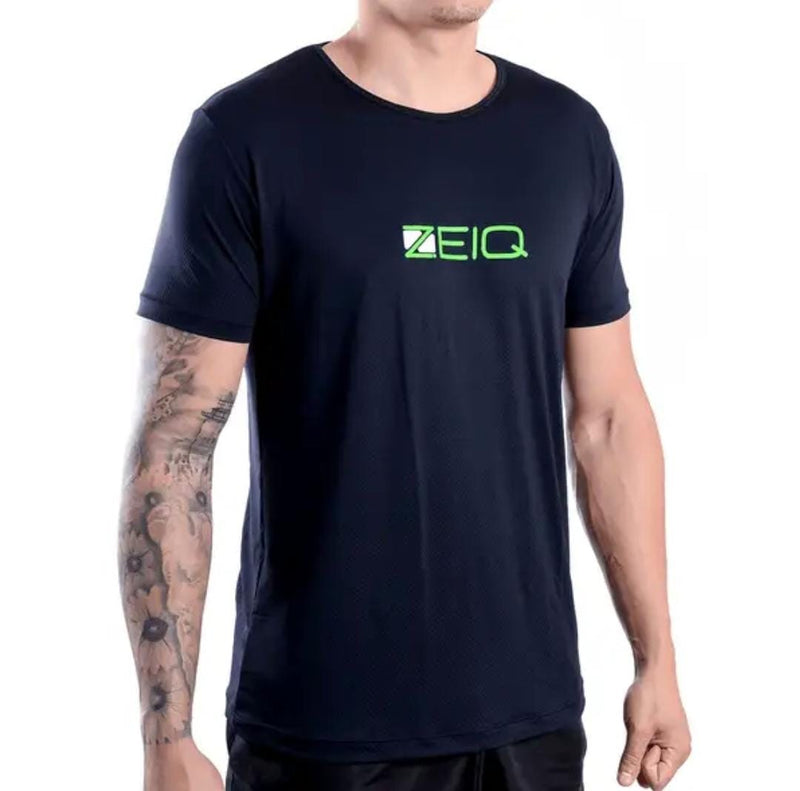Camiseta Esportiva Slim ZEIQ Preta - Logo Verde e branco