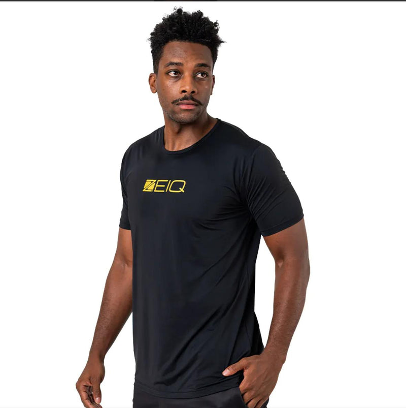 Camiseta Esportiva Slim Dry ZEIQ Preta – Logo Dourado
